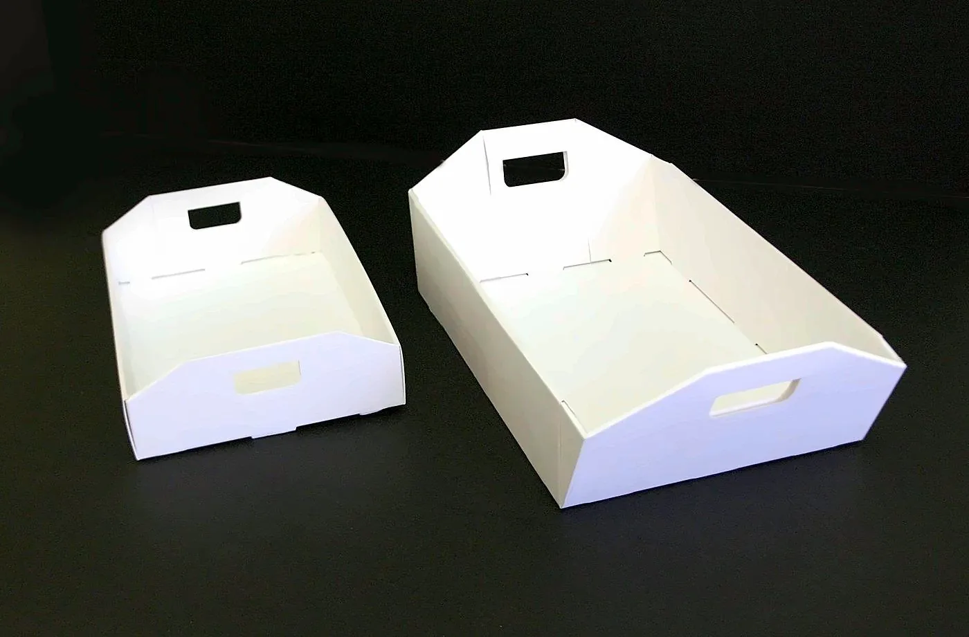 White trays