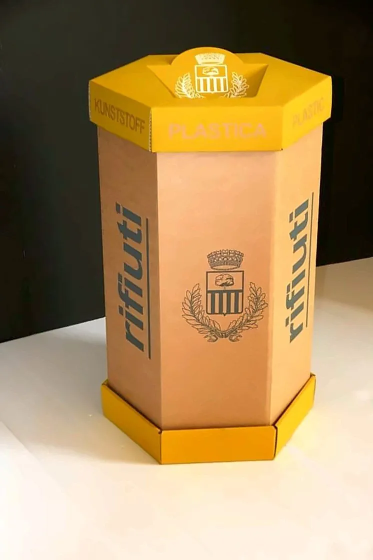 Contenitore per raccolta differenziata